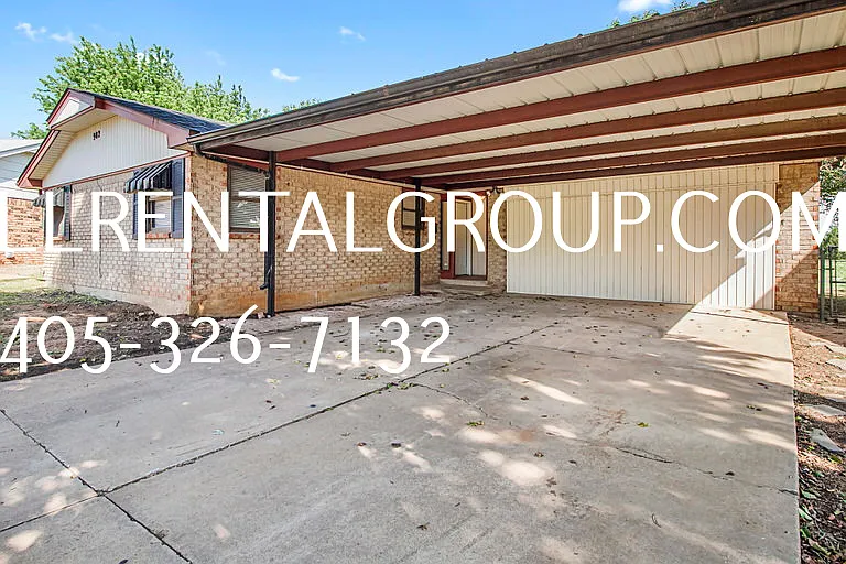 902 Craig Drive - 1 — Photo 2