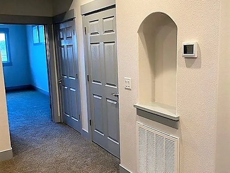 2648 Brooklyn Ln — Photo 16