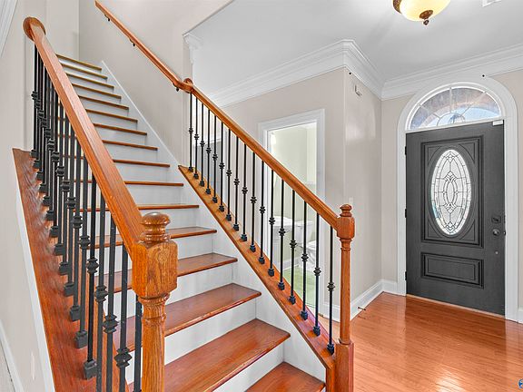 3rd image of 107 Blackwood Dr