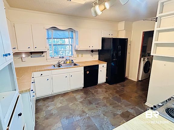 5th image of 234 Rodgers Ln