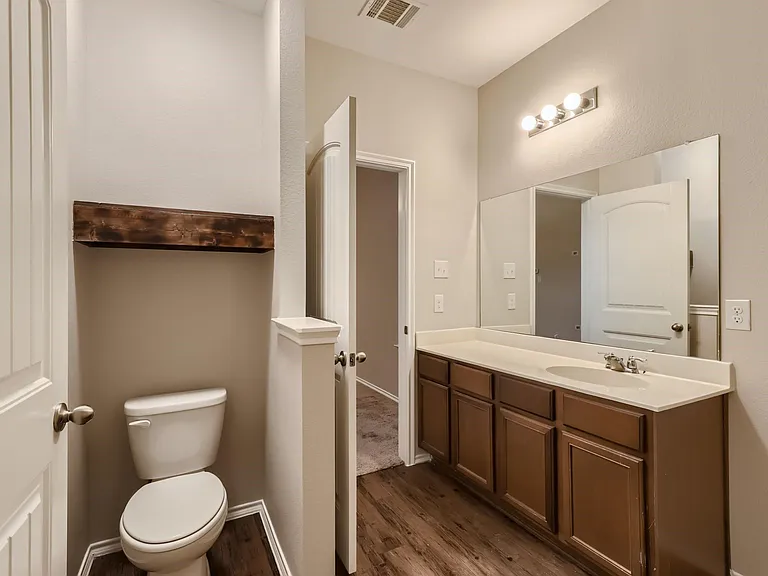 1200 Pampa Grass Dr — Photo 6