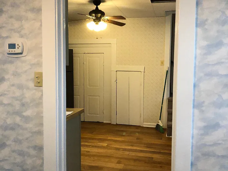 164 S River St #B — Photo 11