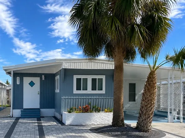 6517 Arizona St, Bradenton, FL 34207