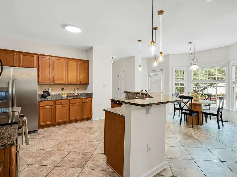 607 Green Garden Cir — Photo 11