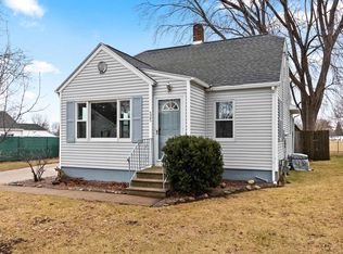 525 Dutton Ave, Green Bay, WI 54304