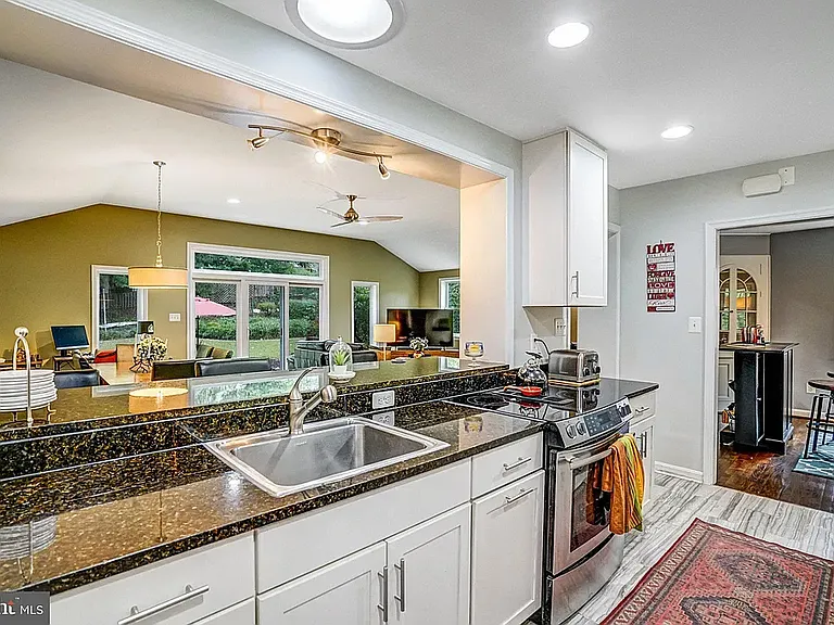 5223 Yorktown Blvd — Photo 12