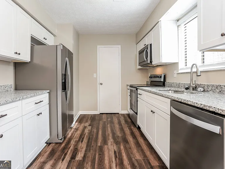 4096 Sage Ct — Photo 4
