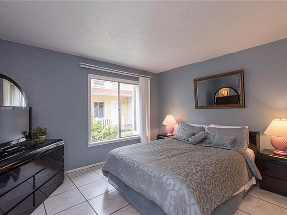 4th image of 3600 42nd St S Unit C