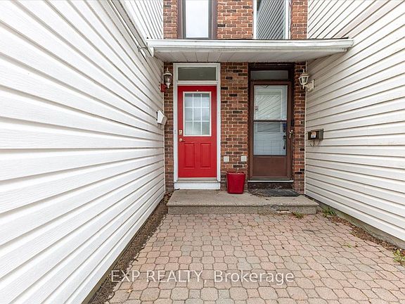 4th image of 15 Jansen Rd