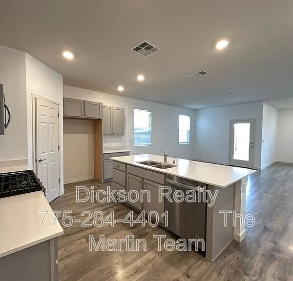 1451 Granary Park Ave — Photo 5