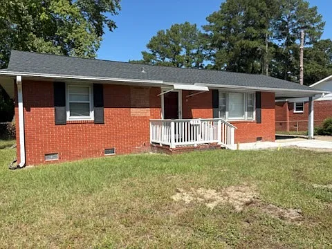 3 bed, 1.0 bath, 1070 sqft, $1,095 — Photo 4