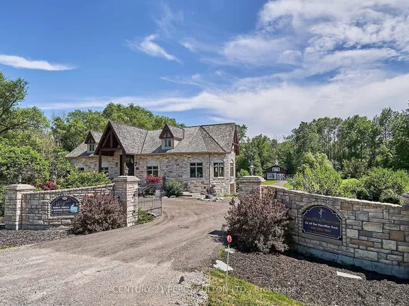 2733 Taunton Rd, Clarington, ON L1C 7B1