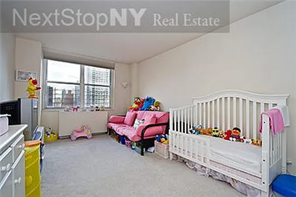 Sold by NextStopNY | media 23