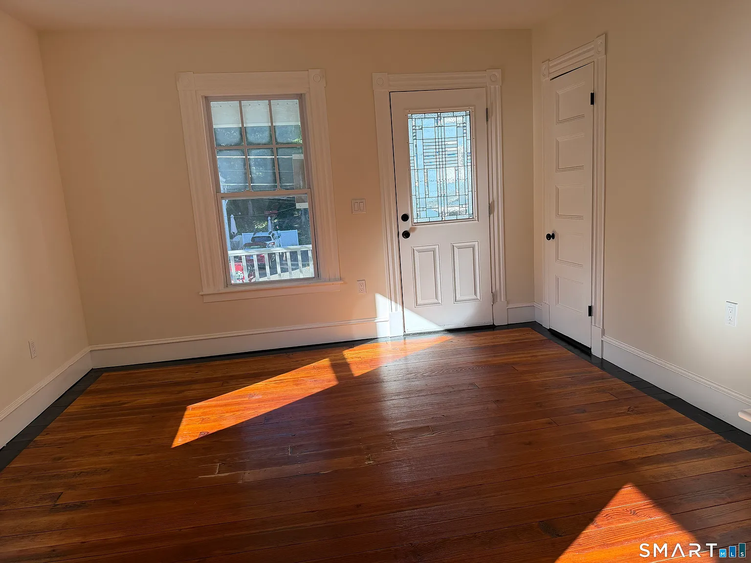 2 bed, 1.0 bath, 3726 sqft, $1,500 — Photo 4