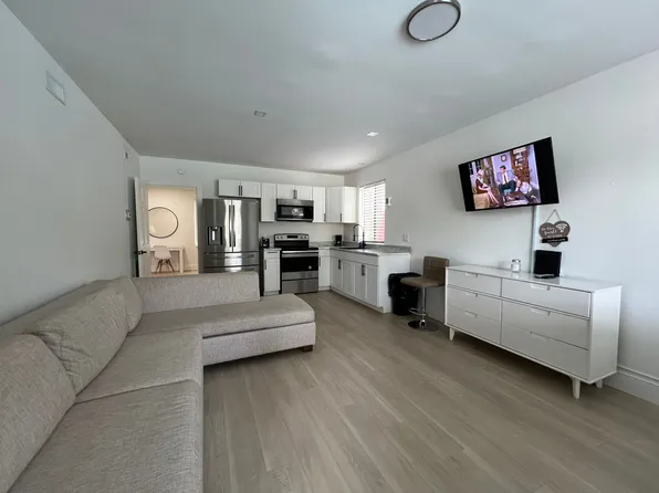 407 71st Ave N #10, Myrtle Beach, SC 29572