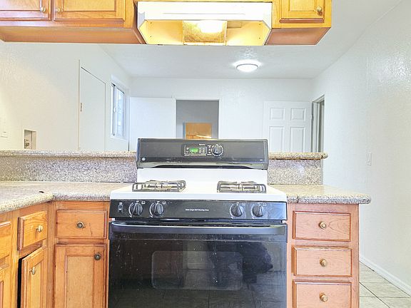 4th image of 2405 E 115th Pl #2/1