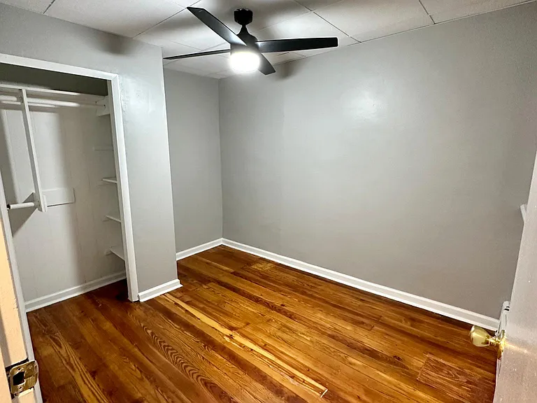 2313 S Mole St — Photo 8
