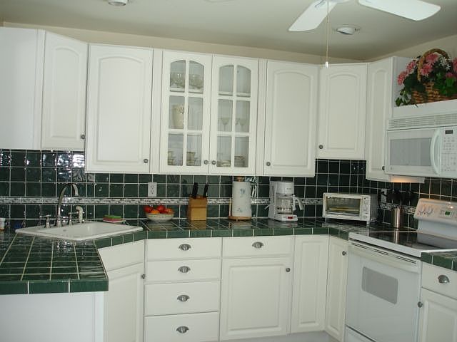 2nd image of 9 Bingham St