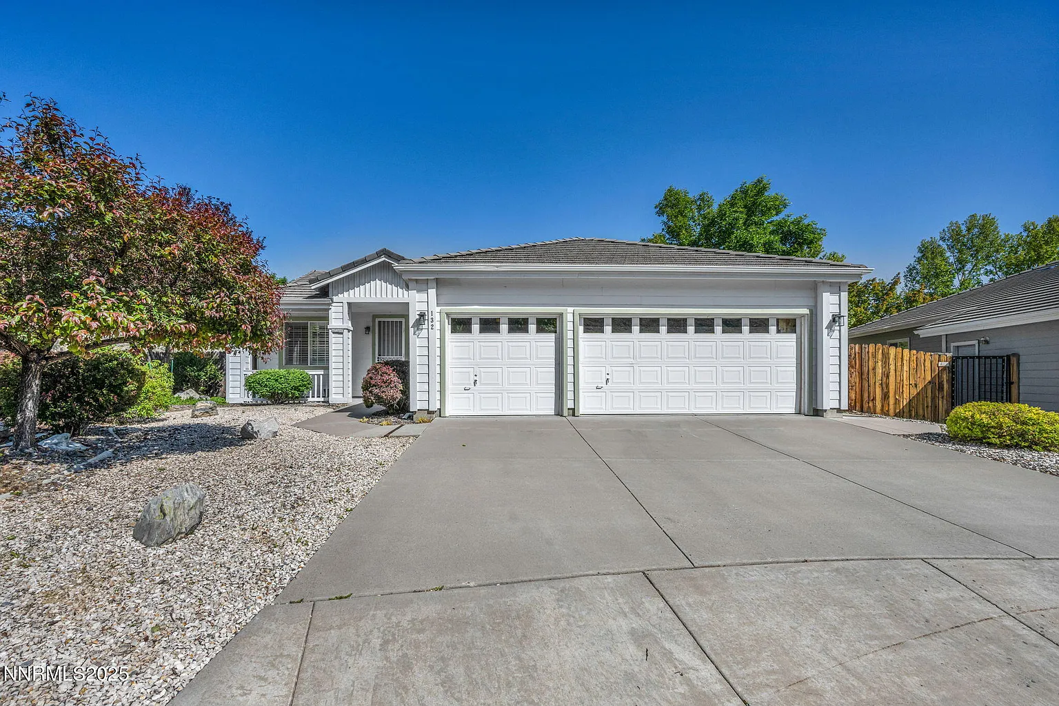 132 Sussex Pl photo 1