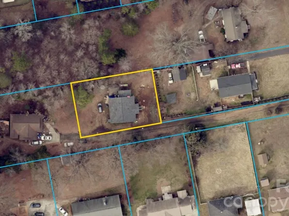620 Peigler St NW, Concord, NC 28027