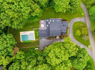 8 Hawick Ct, Owings Mills, MD 21117