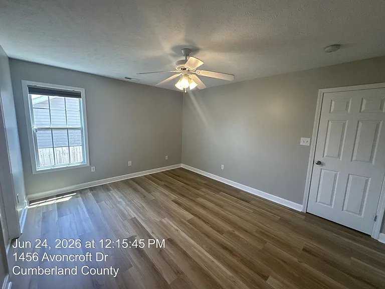 1456 Avoncroft Dr — Photo 14