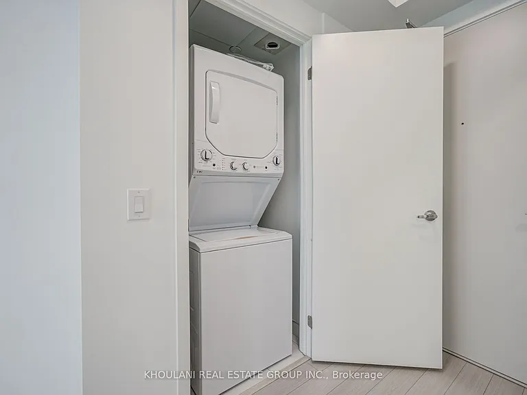 4010 Eglinton Ave W #1113 — Photo 29