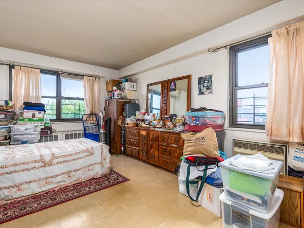 39-60 54th Street image 7 of 9