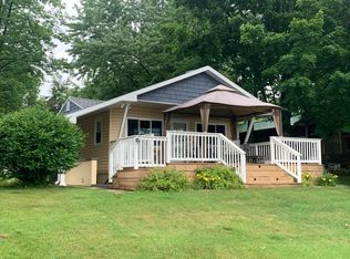 60573 Bert Rd, Colon, MI 49040