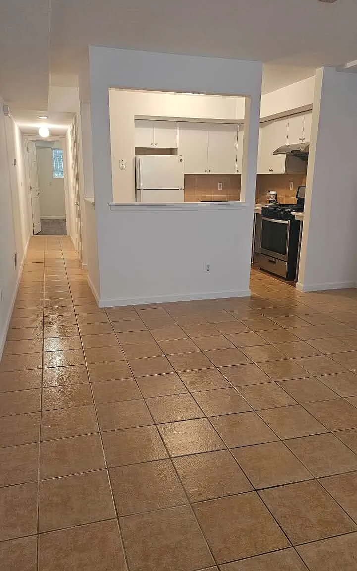1 bed, $1,800 — Photo 1