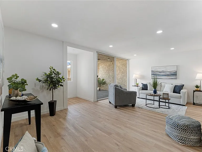125 N Allen Ave #125 — Photo 15