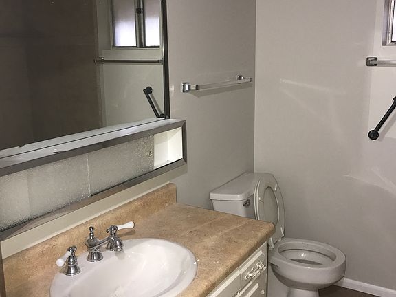 5th image of 606 N Lesueur Cir