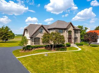 48W900 Chandelle Dr, Hampshire, IL 60140