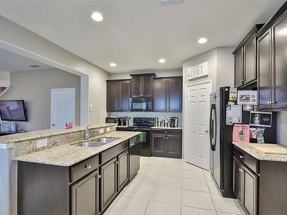 3rd image of 4413 Sweet Cinnamon Ct