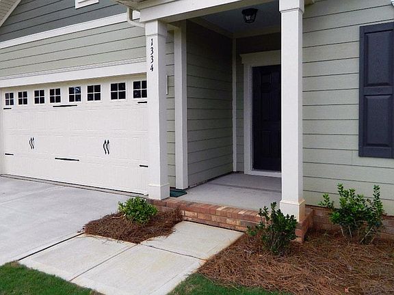 Located on 0059 in Sutton Mill - Park Collection in FORT MILL, SC