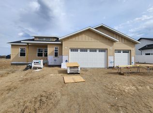 1014 Steamboat Trl, Brookings, SD 57006