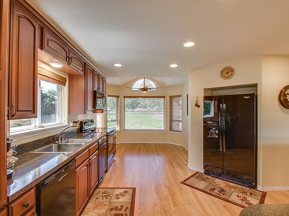 Kitchen to Informal Dining