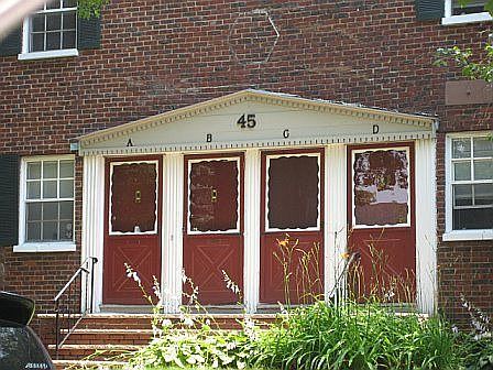 GREAT CURB APPEAL!
