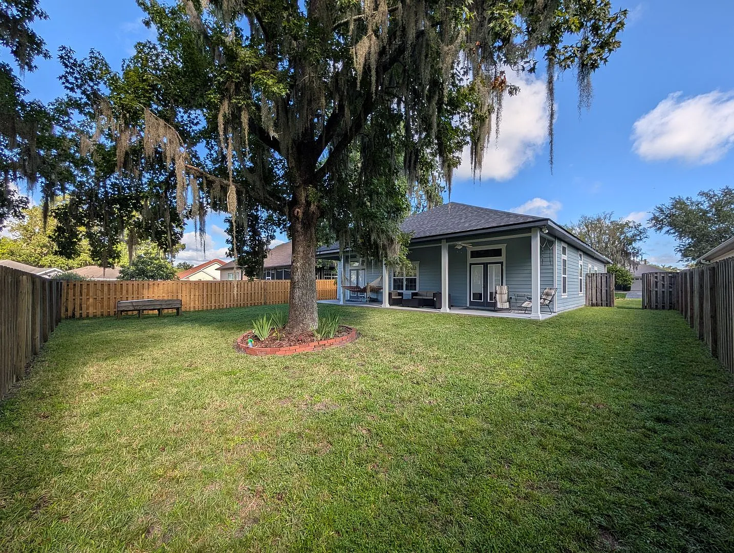 3BR/2BA Turkey Creek Home Resort-Style Amenities & Lawn Care Included. — Photo 1