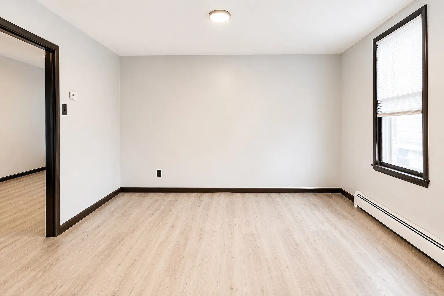 3 bed, 1500 sqft, $2,300 — Photo 4