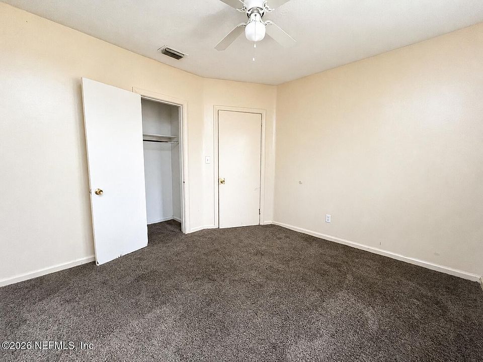 7th image of 957 ODESSA Drive E