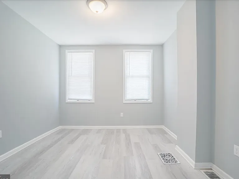 593 Orchard St — Photo 8