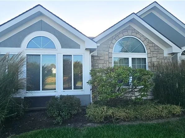7134 Hedge Lane Ter, Shawnee, KS 66227