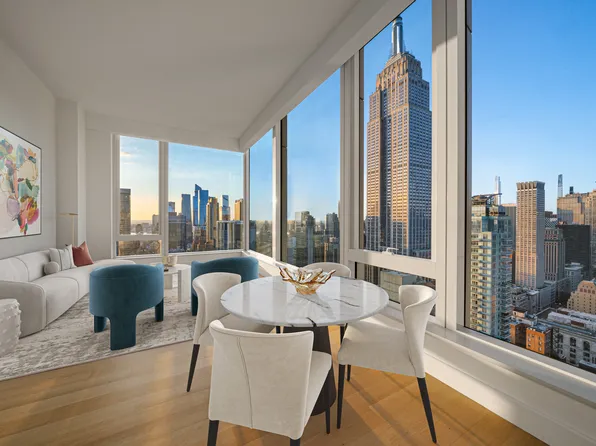 15 East 30th Street image 1 of 12