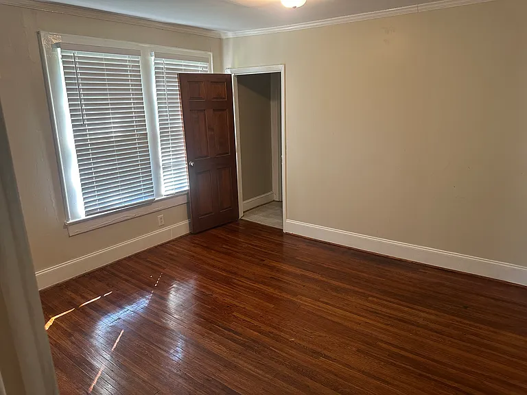 100 Echo Ave — Photo 16