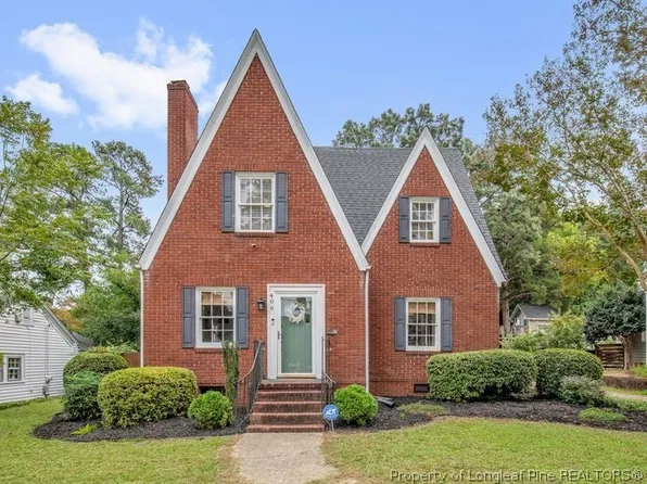 406 Rollingwood Cir, Fayetteville, NC 28305