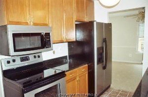 3rd image of 8371 Stationhouse Ct