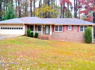 5283 Corinth Dr, Stone Mountain, GA 30087