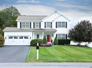 9 Brighton Dr, Clifton Park, NY 12065