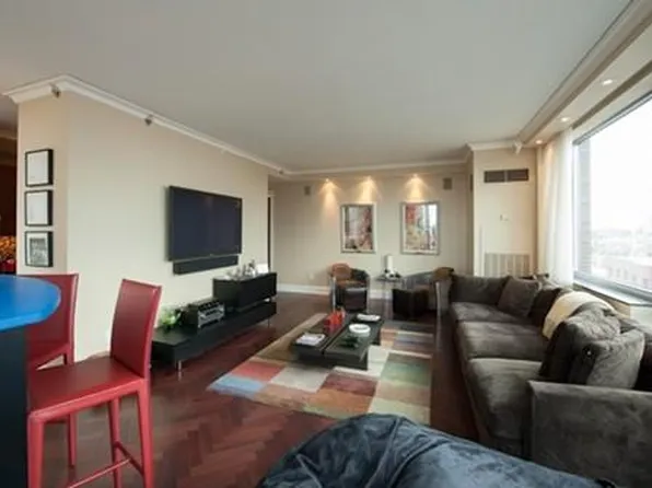 1 Charles St #1506, Boston, MA 02114